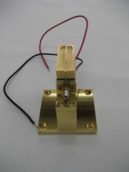 半導体チップ用温度制御型真空チャック式ホルダー02